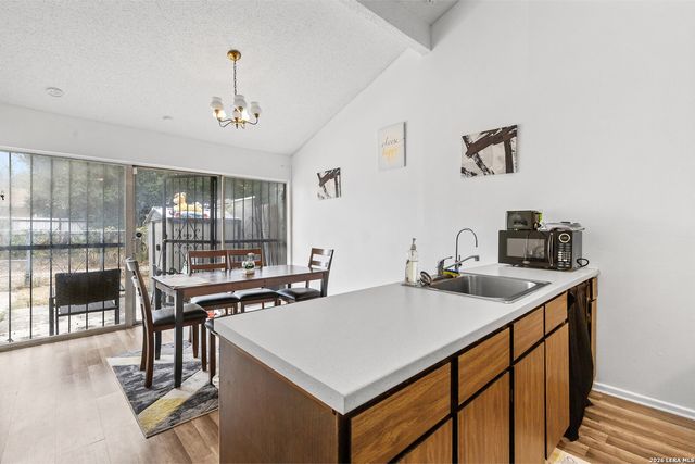 7233 Glen Bay, San Antonio, TX 78239