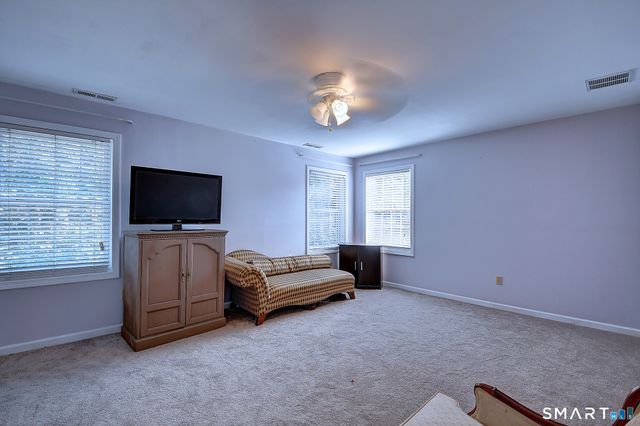 190 Auburn Street, Naugatuck, CT 06770