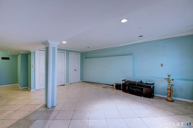 190 Auburn Street, Naugatuck, CT 06770