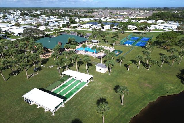 7576 Chasta Road 0, Micco, FL 32976