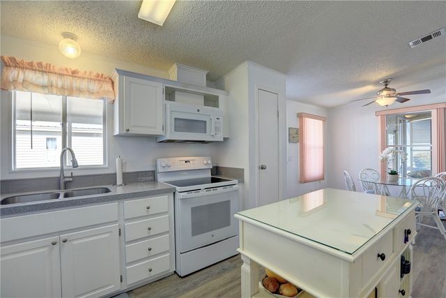 7576 Chasta Road 0, Micco, FL 32976