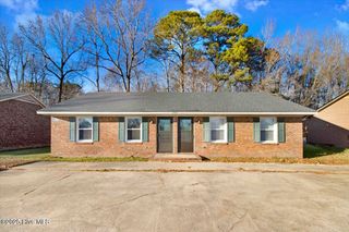 1706 Snowden Drive SE, Wilson, NC 27893