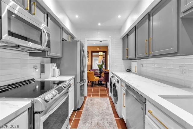 2879 Geary Place 2811, Las Vegas, NV 89109