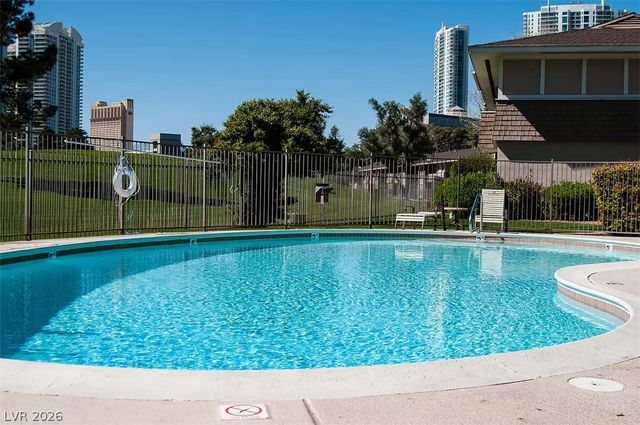 2879 Geary Place 2811, Las Vegas, NV 89109