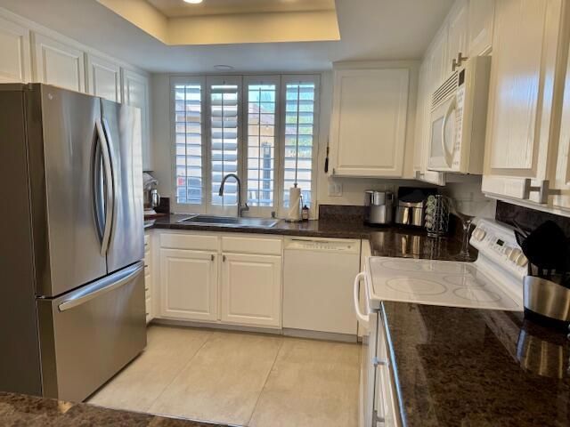 6 Granada Drive, Rancho Mirage, CA 92270