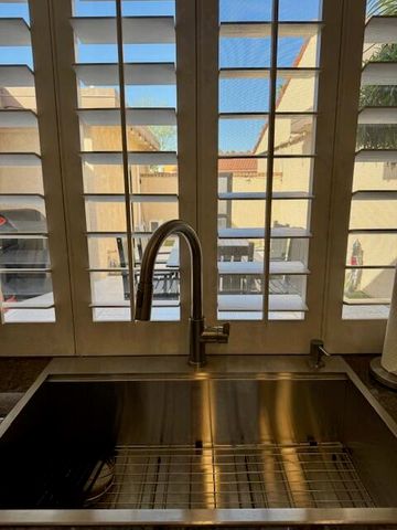 6 Granada Drive, Rancho Mirage, CA 92270