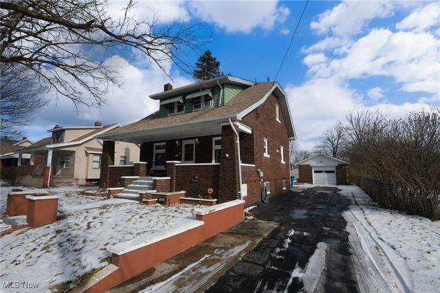 151 Regent Street, Campbell, OH 44405