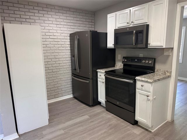 4017 WATSON ROAD, Tampa, FL 33610