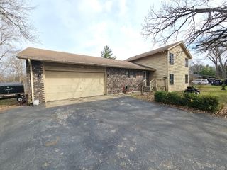 26189 N GERALDINE Lane, Port Barrington, IL 60010