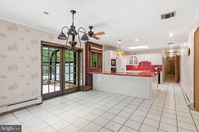 1112 WINDING DR, Cherry Hill, NJ 08003