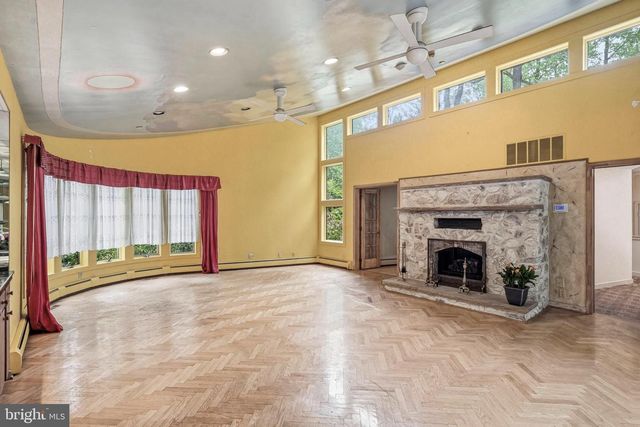 1112 WINDING DR, Cherry Hill, NJ 08003