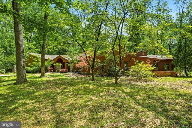 1112 WINDING DR, Cherry Hill, NJ 08003