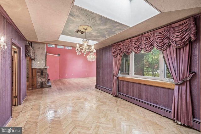 1112 WINDING DR, Cherry Hill, NJ 08003