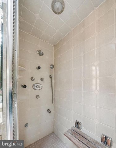 1112 WINDING DR, Cherry Hill, NJ 08003