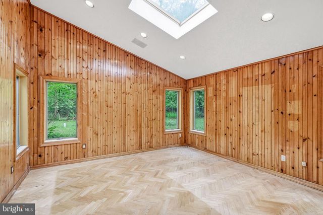 1112 WINDING DR, Cherry Hill, NJ 08003