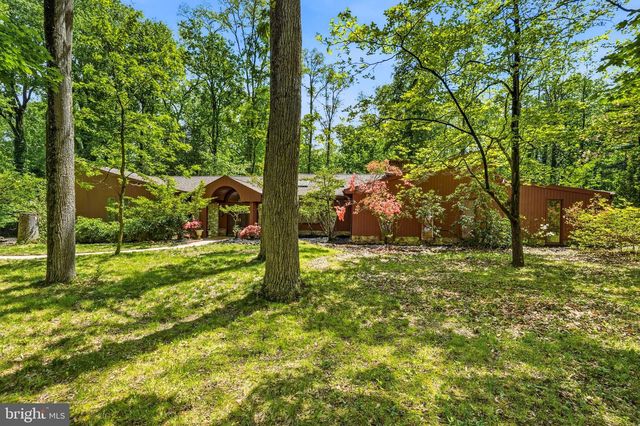 1112 WINDING DR, Cherry Hill, NJ 08003