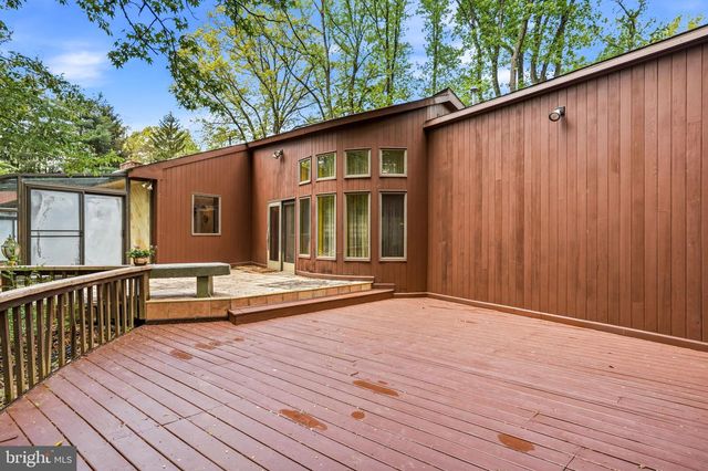 1112 WINDING DR, Cherry Hill, NJ 08003