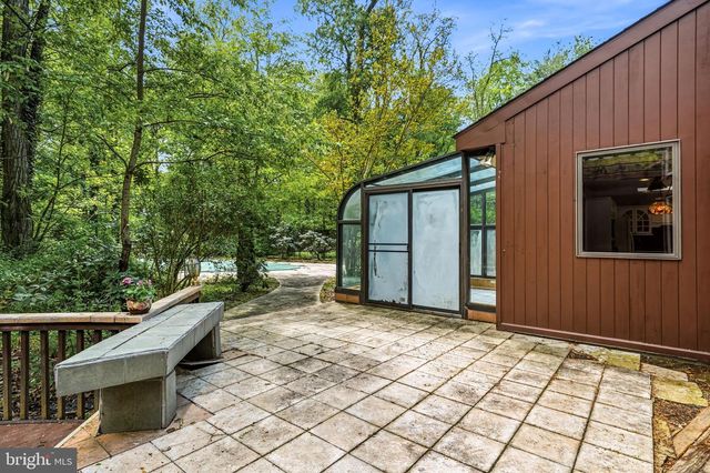 1112 WINDING DR, Cherry Hill, NJ 08003