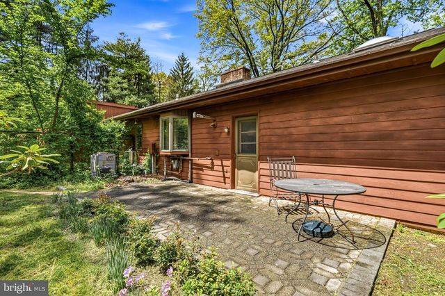 1112 WINDING DR, Cherry Hill, NJ 08003
