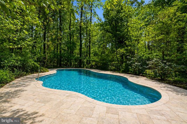 1112 WINDING DR, Cherry Hill, NJ 08003