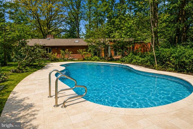 1112 WINDING DR, Cherry Hill, NJ 08003