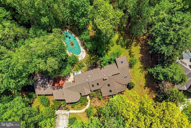 1112 WINDING DR, Cherry Hill, NJ 08003