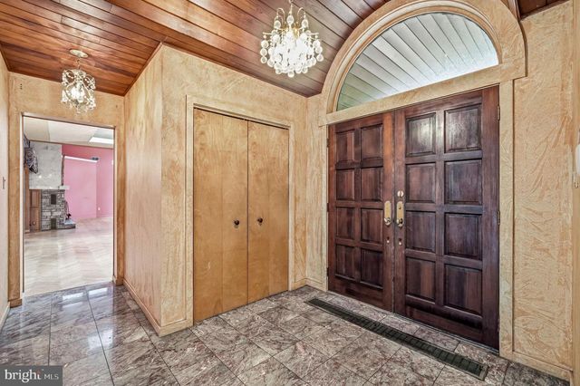 1112 WINDING DR, Cherry Hill, NJ 08003