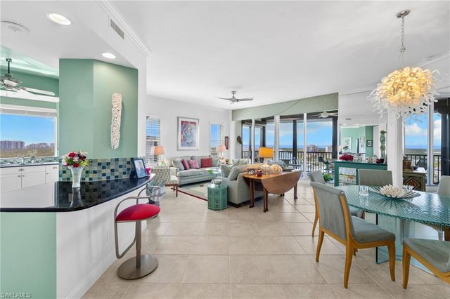 430 Cove Tower DR # 1501, Naples, FL 34110