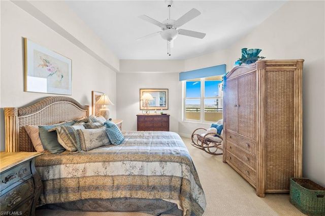 430 Cove Tower DR # 1501, Naples, FL 34110