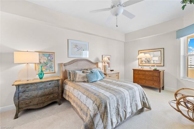 430 Cove Tower DR # 1501, Naples, FL 34110