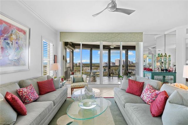 430 Cove Tower DR # 1501, Naples, FL 34110