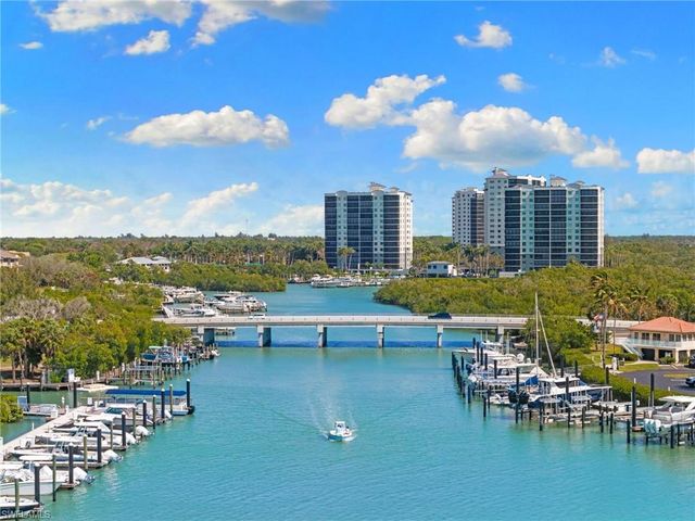 430 Cove Tower DR # 1501, Naples, FL 34110