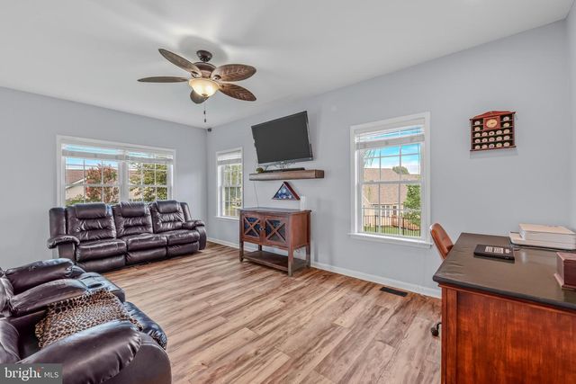 79 WILLINGHAM WAY, Martinsburg, WV 25404