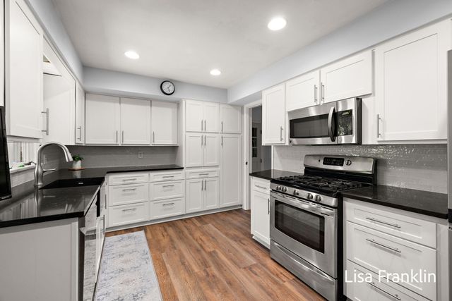 1007 Orchard Avenue, Grand Haven, MI 49417