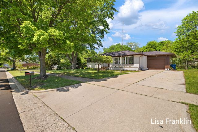 1007 Orchard Avenue, Grand Haven, MI 49417