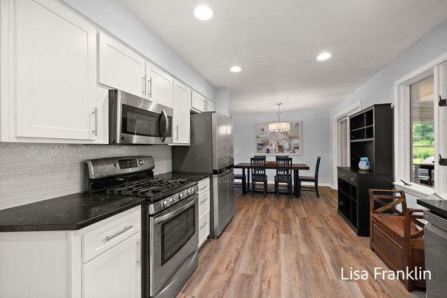 1007 Orchard Avenue, Grand Haven, MI 49417