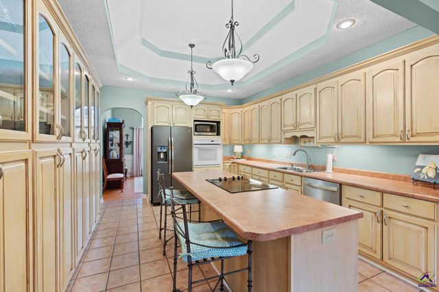 3233 Moody Road, Bonaire, GA 31005