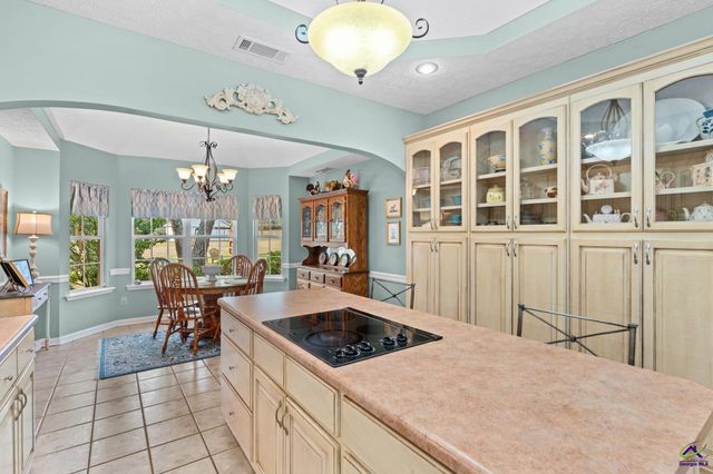 3233 Moody Road, Bonaire, GA 31005