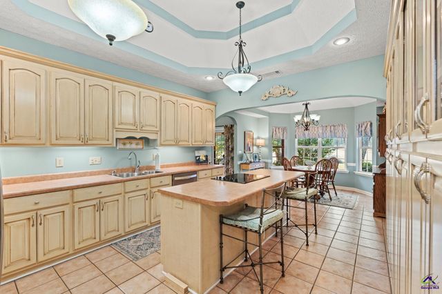 3233 Moody Road, Bonaire, GA 31005