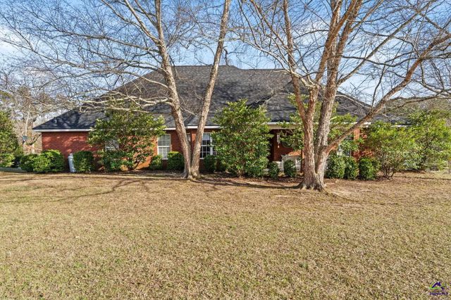 3233 Moody Road, Bonaire, GA 31005