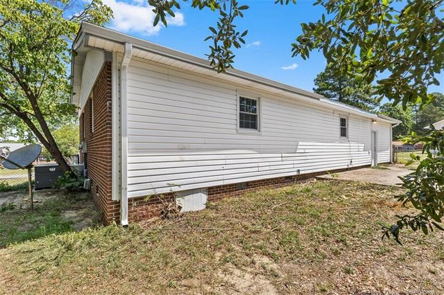 864 Durwood Drive, Fayetteville, NC 28311