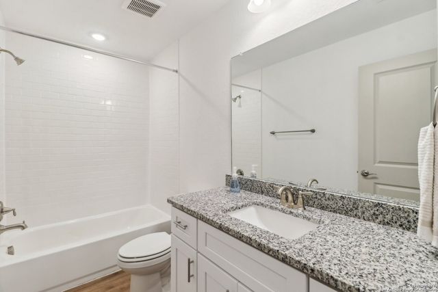 10219 Tulipwood Run, San Antonio, TX 78252