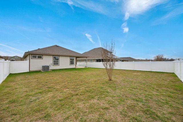 18400 Catoctin DR, Pflugerville, TX 78660