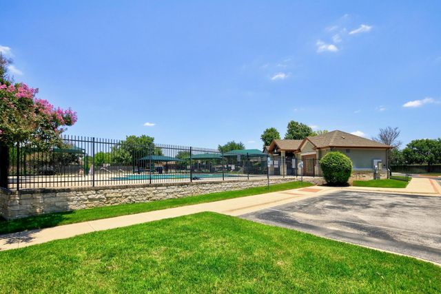 18400 Catoctin DR, Pflugerville, TX 78660