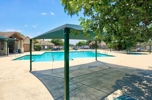 18400 Catoctin DR, Pflugerville, TX 78660