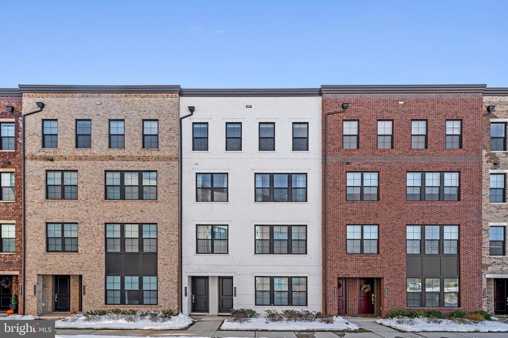 43474 DANVILLE TER, Ashburn, VA 20148