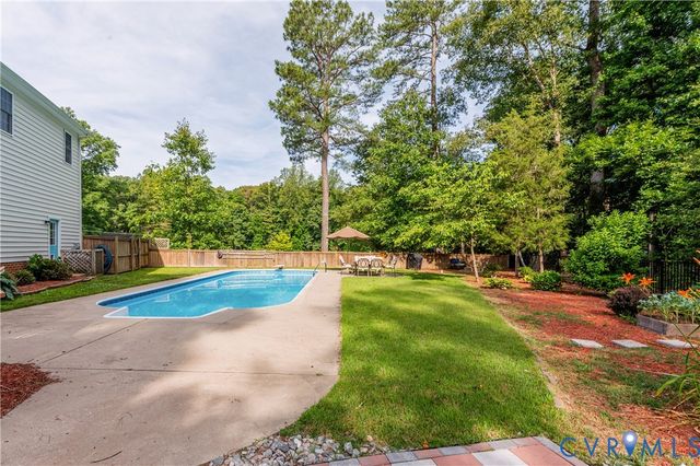 7698 Rural Point Rd, Mechanicsville, VA 23116