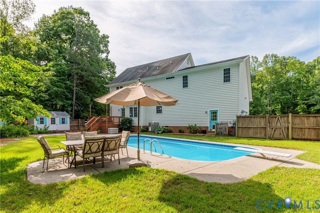 7698 Rural Point Rd, Mechanicsville, VA 23116