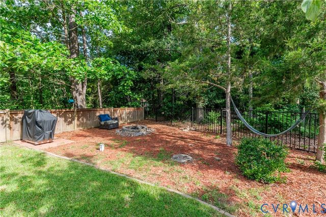 7698 Rural Point Rd, Mechanicsville, VA 23116