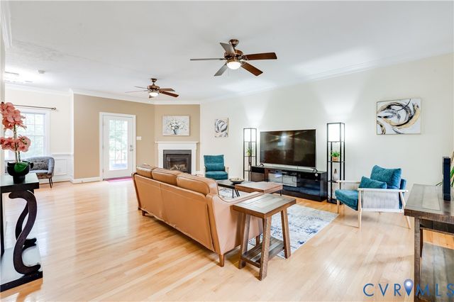 7698 Rural Point Rd, Mechanicsville, VA 23116